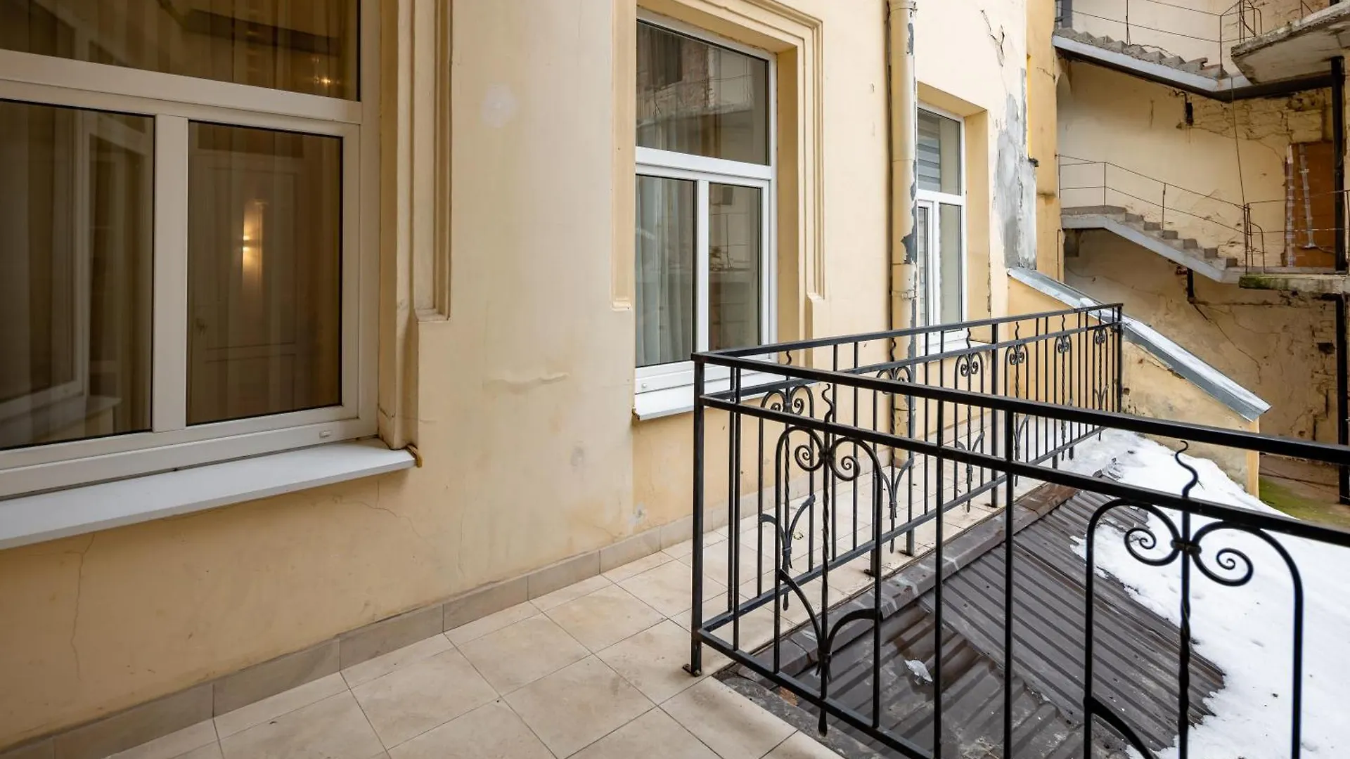 Romari Площа Ринок 28 Apartamento Lviv
