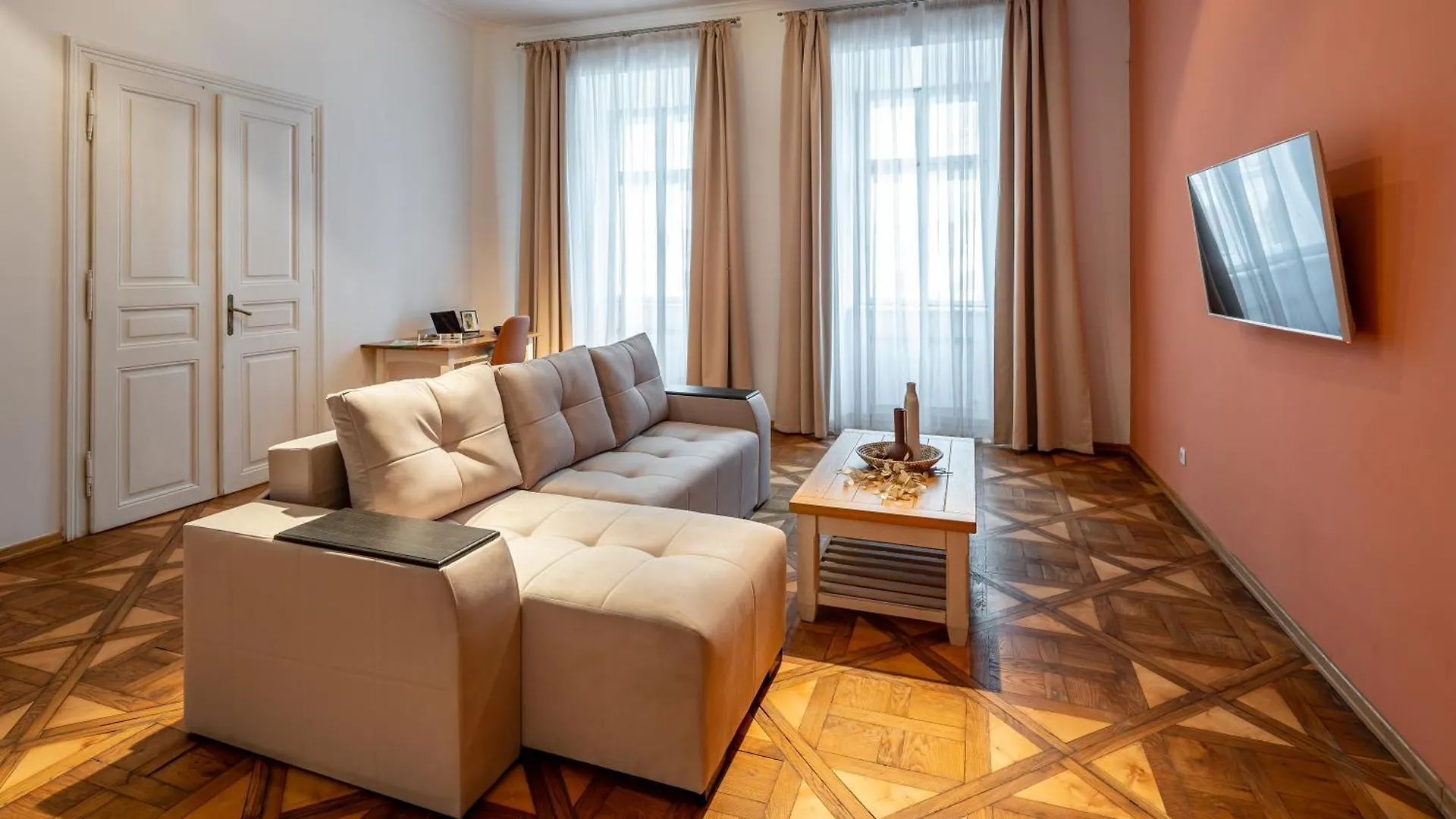 Romari Площа Ринок 28 Apartamento Lviv