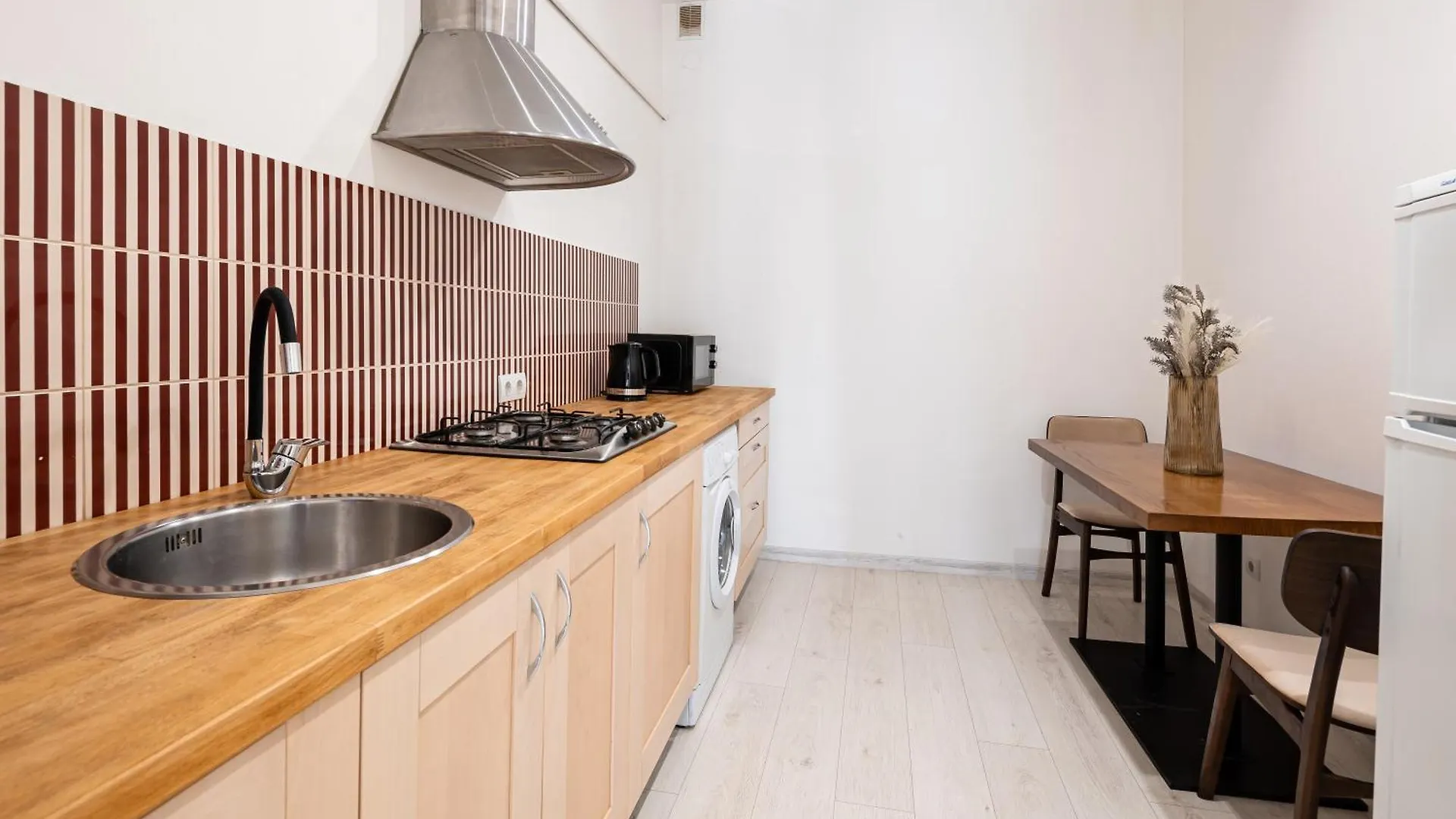 Romari Площа Ринок 28 Apartamento Lviv