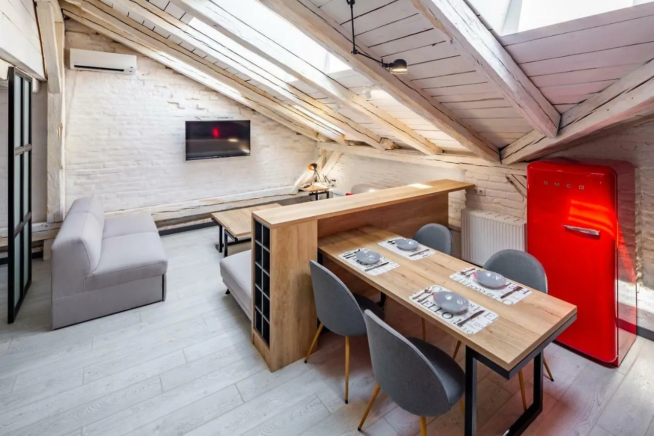 Romari Площа Ринок 28 Apartamento Lviv 0*,  Ucrânia